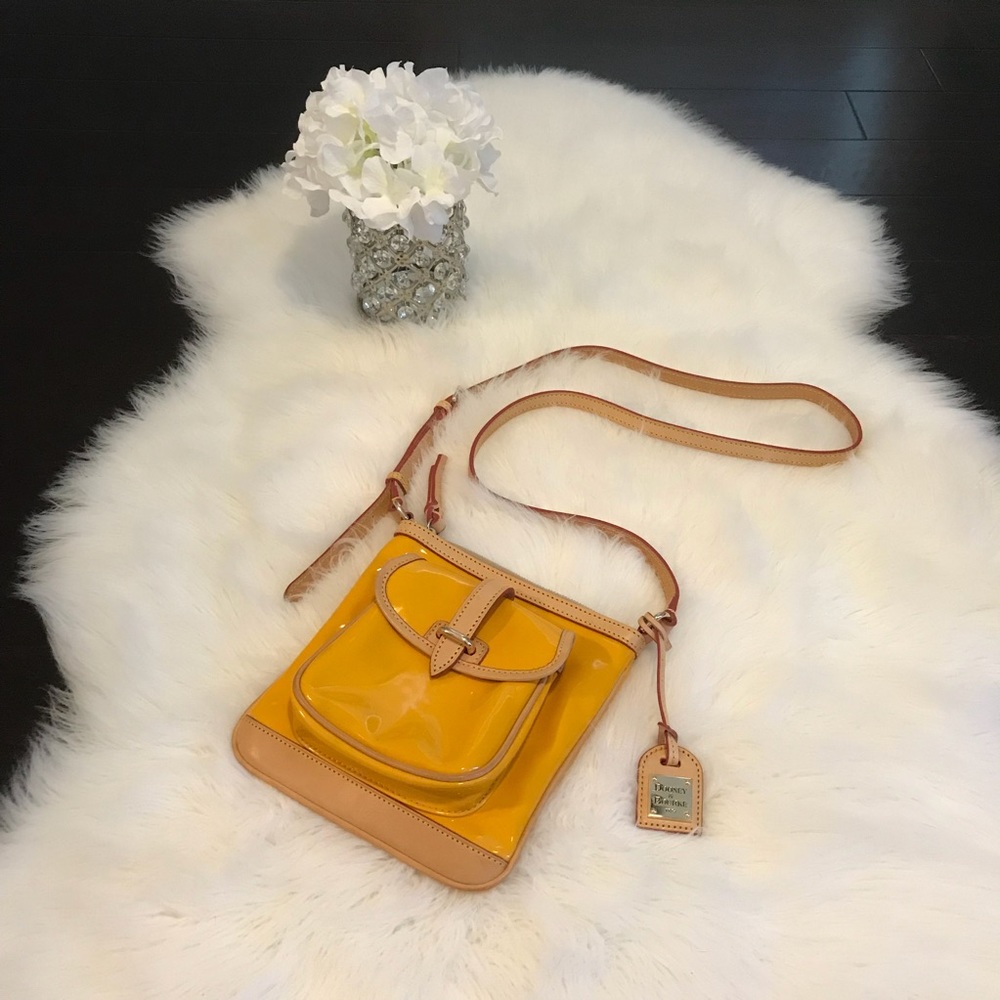 Dooney & Bourke crossbody letter carrier